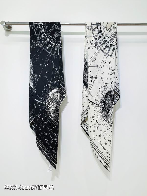 Dior Scarf 140X140cm 70%羊绒30%真丝 E101312